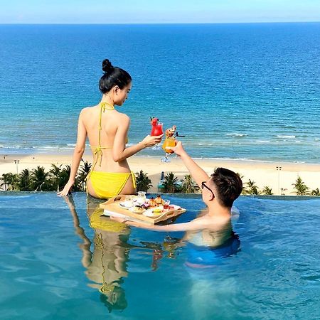 Santa Luxury Hotel Da Nang Exterior photo