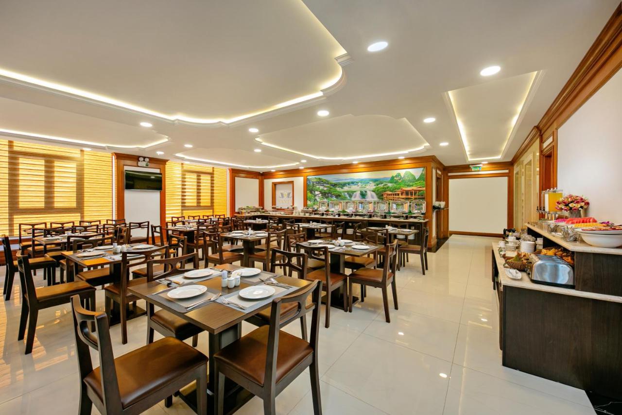 Santa Luxury Hotel Da Nang Exterior photo