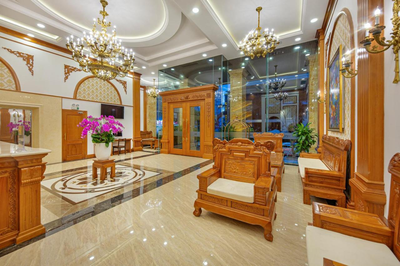 Santa Luxury Hotel Da Nang Exterior photo